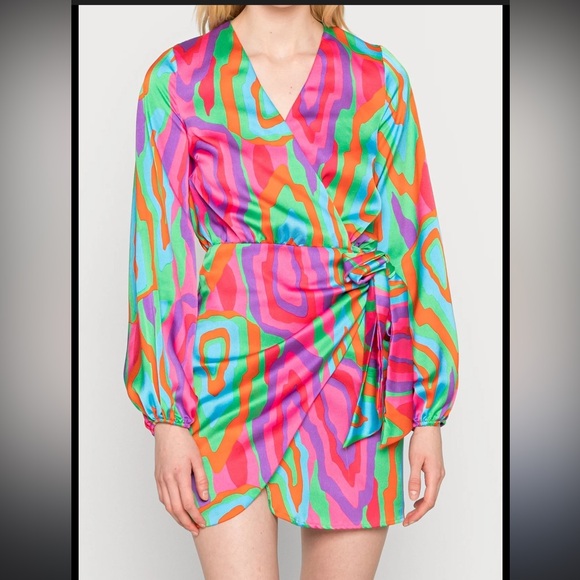 Never Fully Dressed Dresses & Skirts - NEVER FULLY DRESSED Reeva Vienna Multicolored Mini Wrap Dress Size Large
